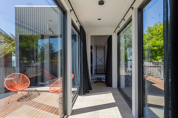 77 Clarence St LR -5