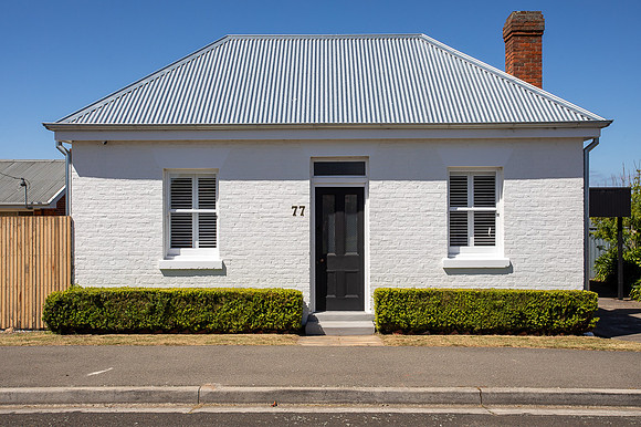 77 Clarence St LR -21
