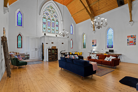 Campbell Town Church105